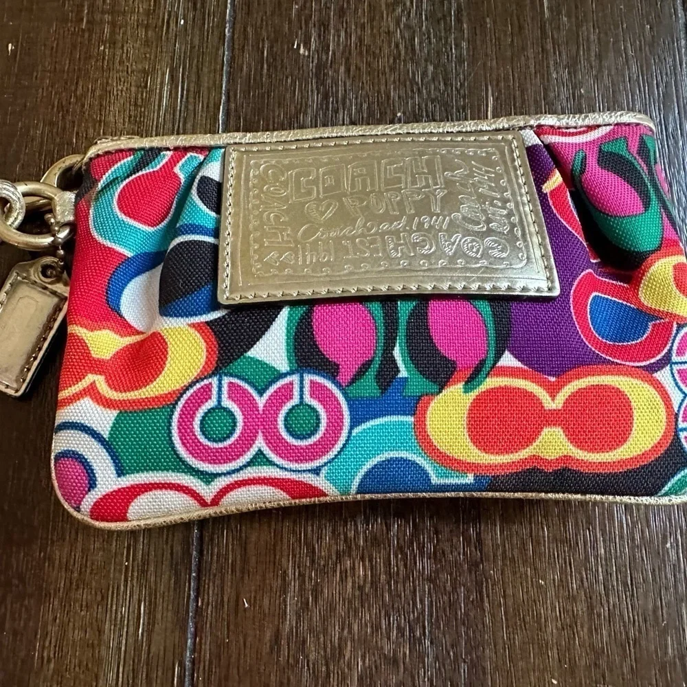 Coach poppy wristlet
